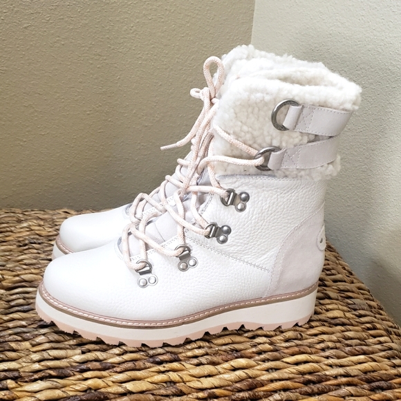 NWT RIXY alpine collection Boots....size 8 - Picture 2 of 3